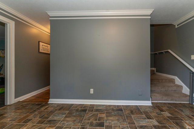 8545 Greendale Drive, Evansville, IN 47711