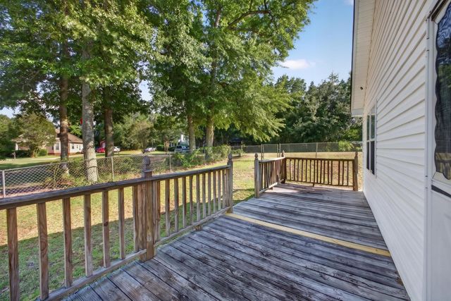 634 Chesterfield Street N, Aiken, SC 29801