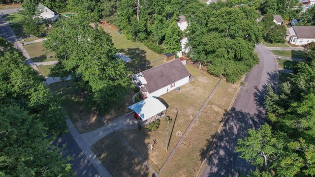 634 Chesterfield Street N, Aiken, SC 29801
