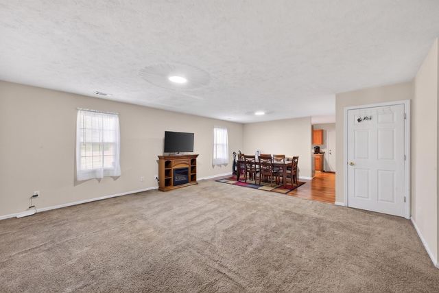 634 Chesterfield Street N, Aiken, SC 29801