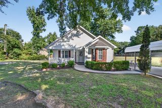 634 Chesterfield Street N, Aiken, SC 29801