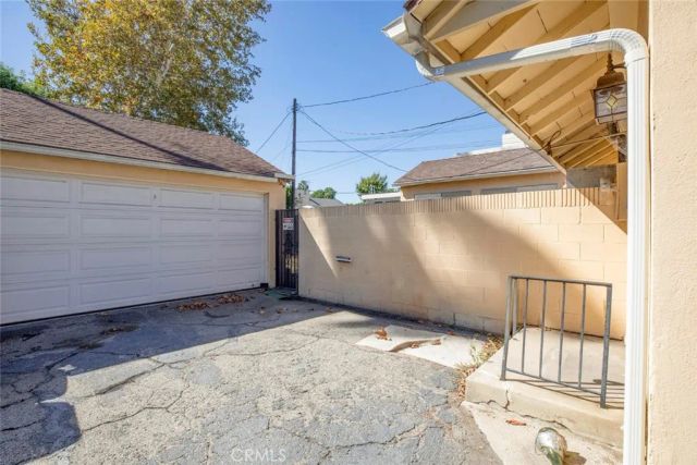 12922 Addison, Sherman Oaks, CA 91423