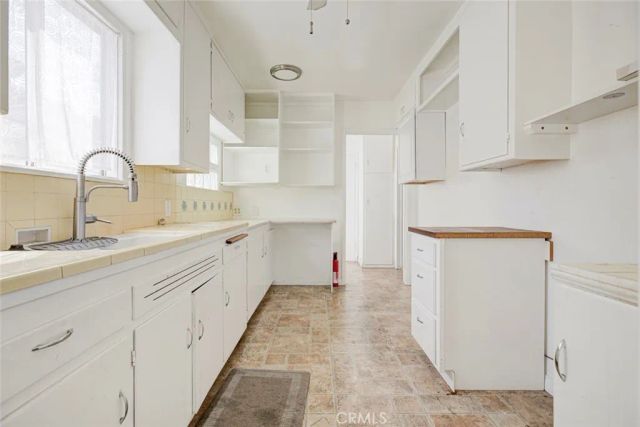 12922 Addison, Sherman Oaks, CA 91423