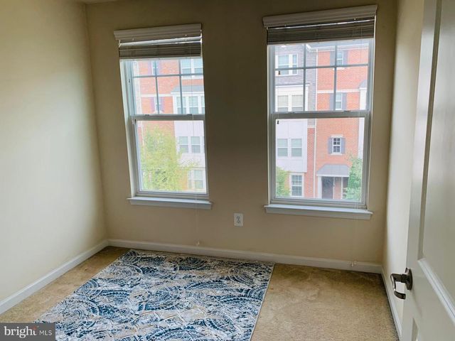25550 FELTRE TER, Chantilly, VA 20152