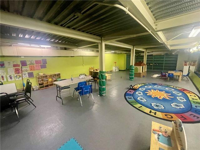 2016 Noble St, Swissvale, PA 15218