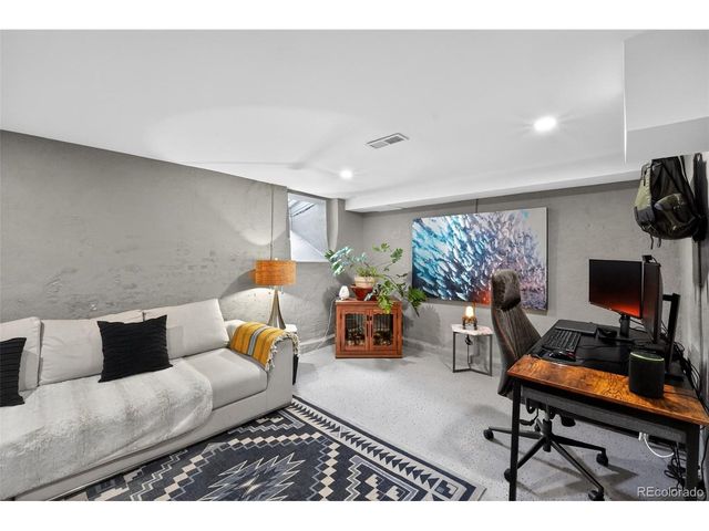 2129 N Downing St, Denver, CO 80205