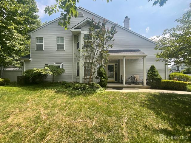 17 Tuthill Court, Sayreville, NJ 08872