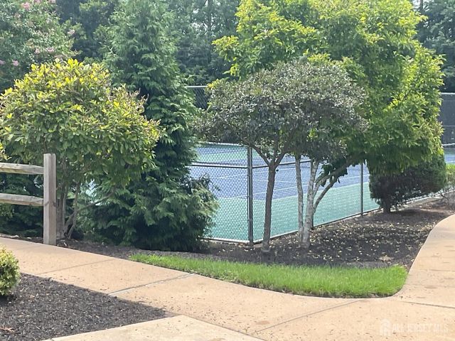 17 Tuthill Court, Sayreville, NJ 08872