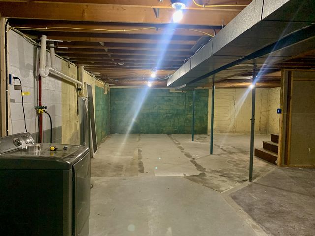 711 Division Street, Update, MI 49626