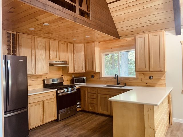 711 Division Street, Update, MI 49626