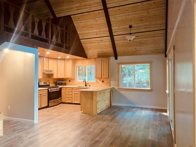 711 Division Street, Update, MI 49626