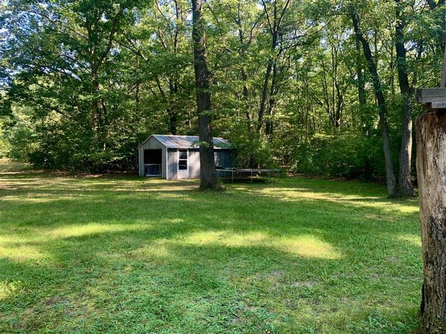 711 Division Street, Update, MI 49626