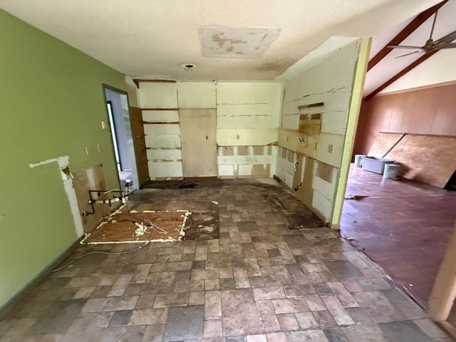 402 Kershaw Road, Summerville, SC 29486