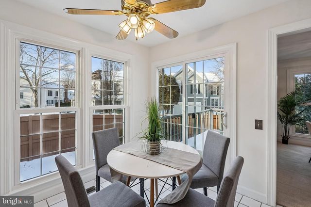 11928 PARKSIDE DR, Fairfax, VA 22033