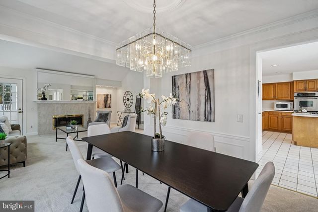 11928 PARKSIDE DR, Fairfax, VA 22033