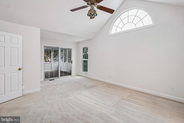 11928 PARKSIDE DR, Fairfax, VA 22033