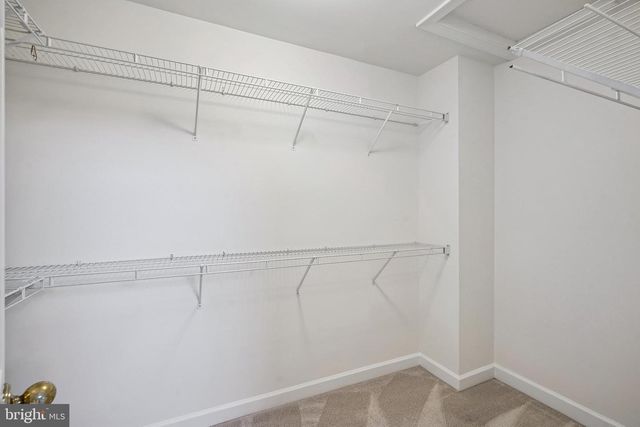 11928 PARKSIDE DR, Fairfax, VA 22033