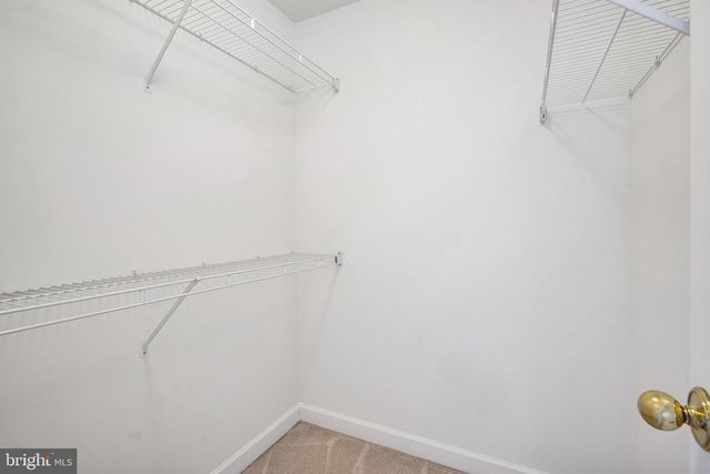 11928 PARKSIDE DR, Fairfax, VA 22033