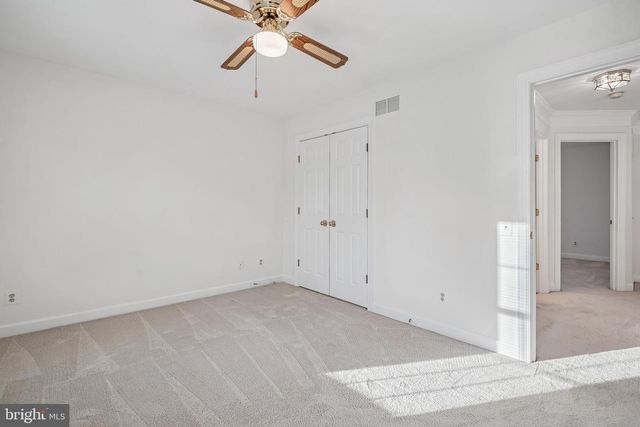 11928 PARKSIDE DR, Fairfax, VA 22033