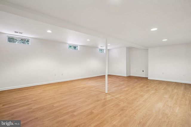 11928 PARKSIDE DR, Fairfax, VA 22033