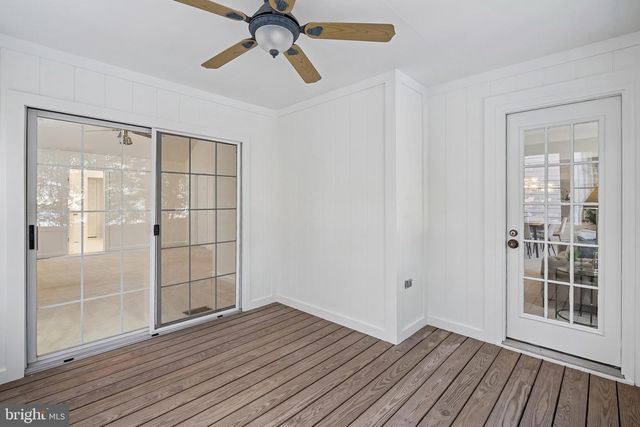 11928 PARKSIDE DR, Fairfax, VA 22033