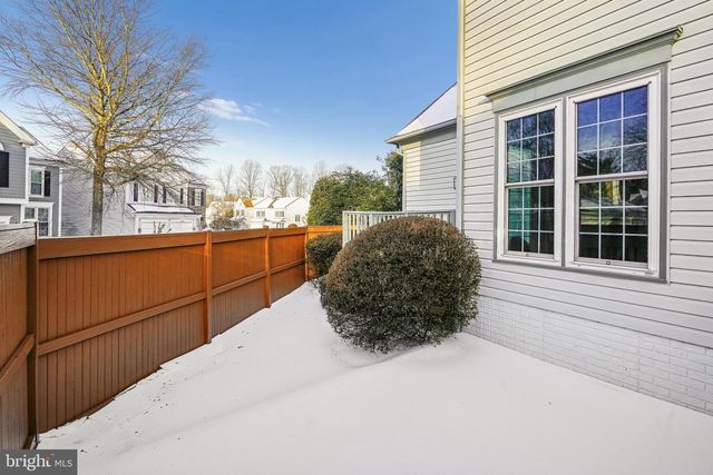 11928 PARKSIDE DR, Fairfax, VA 22033