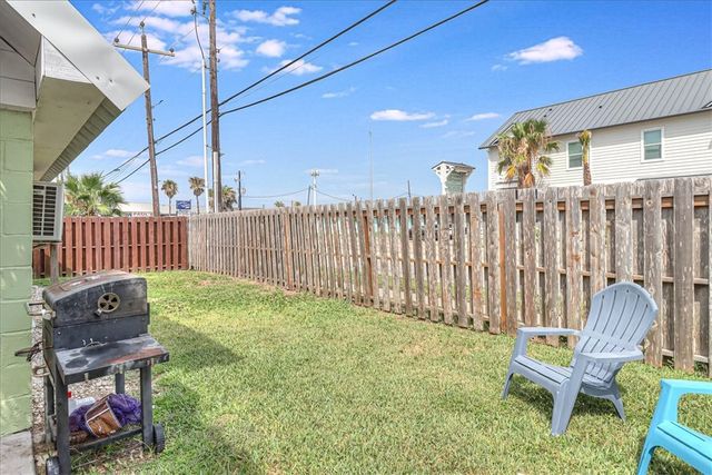 134 N Alister St 2, Port Aransas, TX 78373