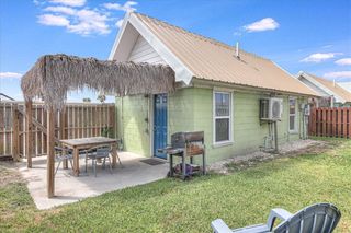 134 N Alister St 2, Port Aransas, TX 78373