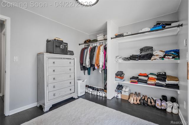 5845 Centralia Street, Dearborn Heights, MI 48127