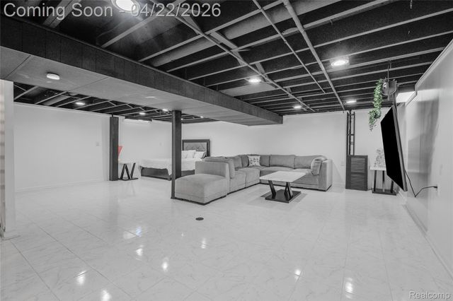 5845 Centralia Street, Dearborn Heights, MI 48127