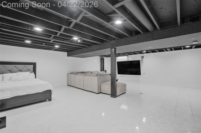 5845 Centralia Street, Dearborn Heights, MI 48127