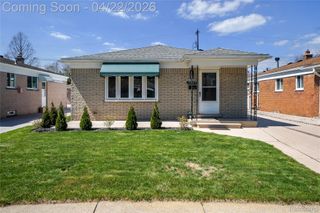 5845 Centralia Street, Dearborn Heights, MI 48127