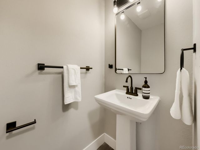 7782 W Glasgow Place, Littleton, CO 80128