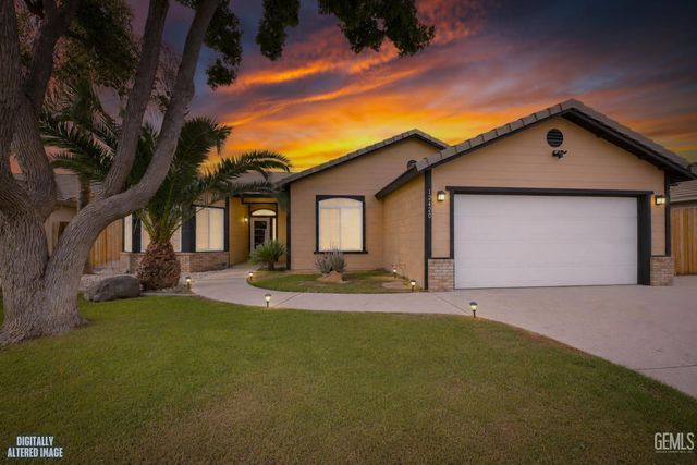 12420 Mauna Loa Avenue, Bakersfield, CA 93312