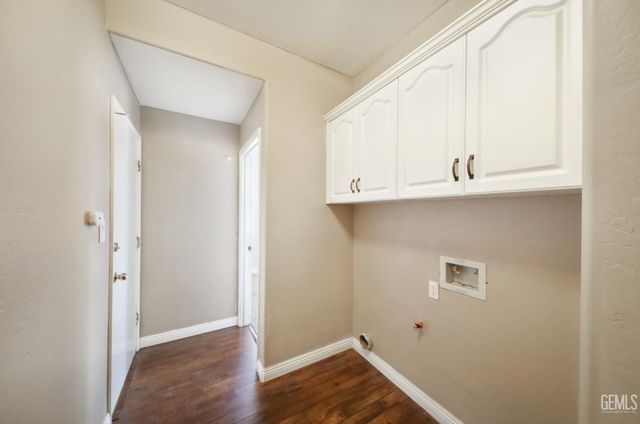 12420 Mauna Loa Avenue, Bakersfield, CA 93312