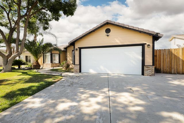 12420 Mauna Loa Avenue, Bakersfield, CA 93312