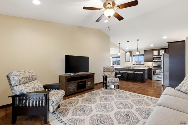 5134 MISTY WOODS LN, Rapid City, SD 57701