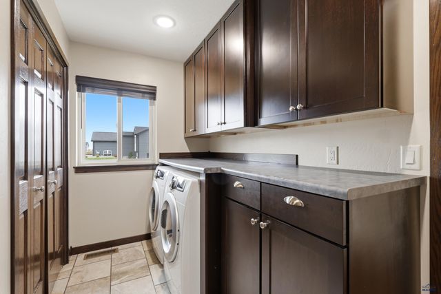 5134 MISTY WOODS LN, Rapid City, SD 57701