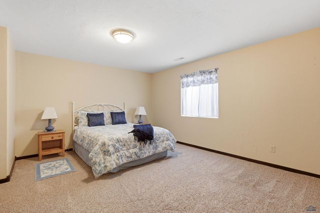 5134 MISTY WOODS LN, Rapid City, SD 57701