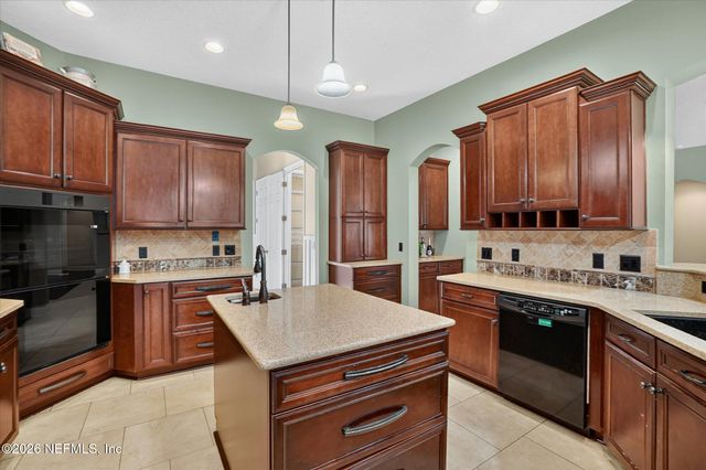 12868 OLD ST AUGUSTINE Road, Jacksonville, FL 32258