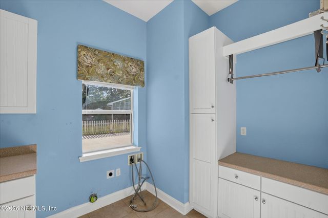12868 OLD ST AUGUSTINE Road, Jacksonville, FL 32258