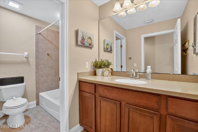 12868 OLD ST AUGUSTINE Road, Jacksonville, FL 32258