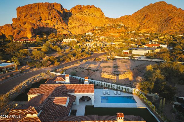 4605 E ROCKRIDGE Road, Phoenix, AZ 85018