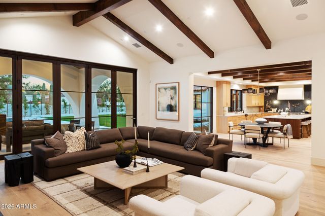 4605 E ROCKRIDGE Road, Phoenix, AZ 85018