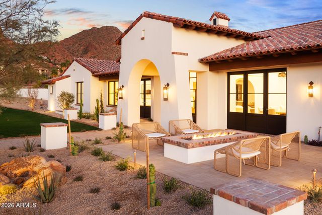 4605 E ROCKRIDGE Road, Phoenix, AZ 85018