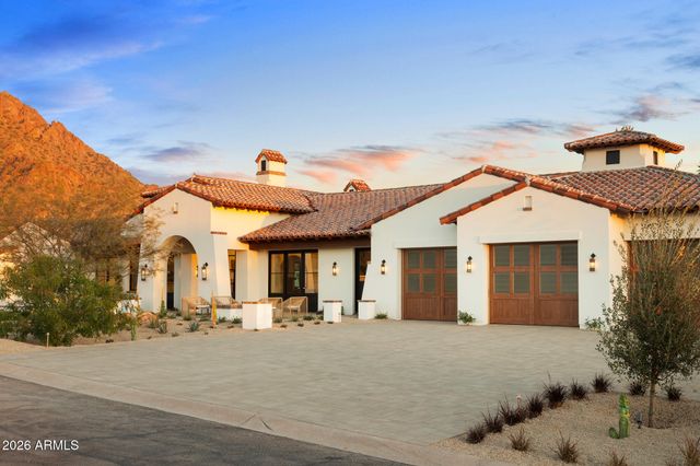 4605 E ROCKRIDGE Road, Phoenix, AZ 85018