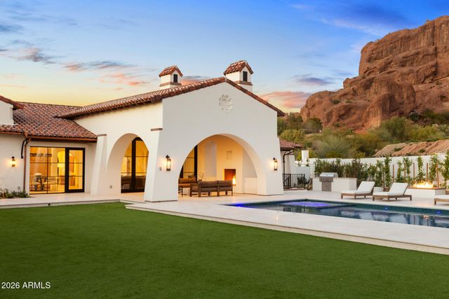 4605 E ROCKRIDGE Road, Phoenix, AZ 85018