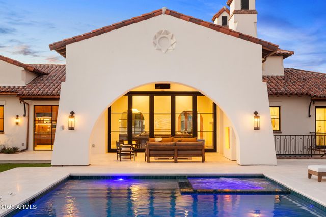 4605 E ROCKRIDGE Road, Phoenix, AZ 85018