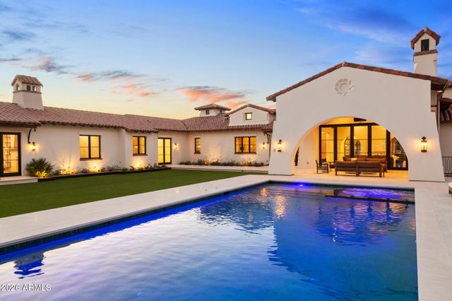 4605 E ROCKRIDGE Road, Phoenix, AZ 85018