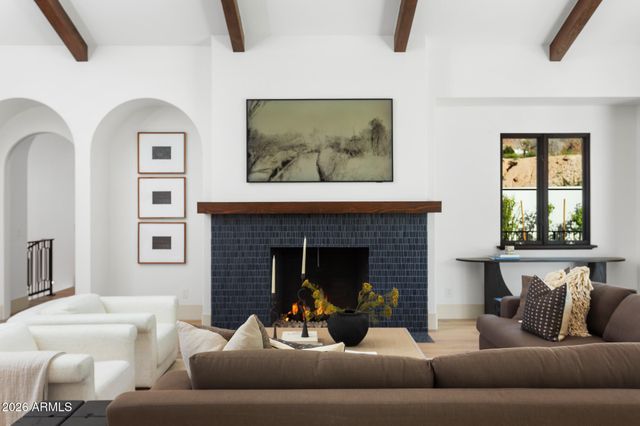 4605 E ROCKRIDGE Road, Phoenix, AZ 85018